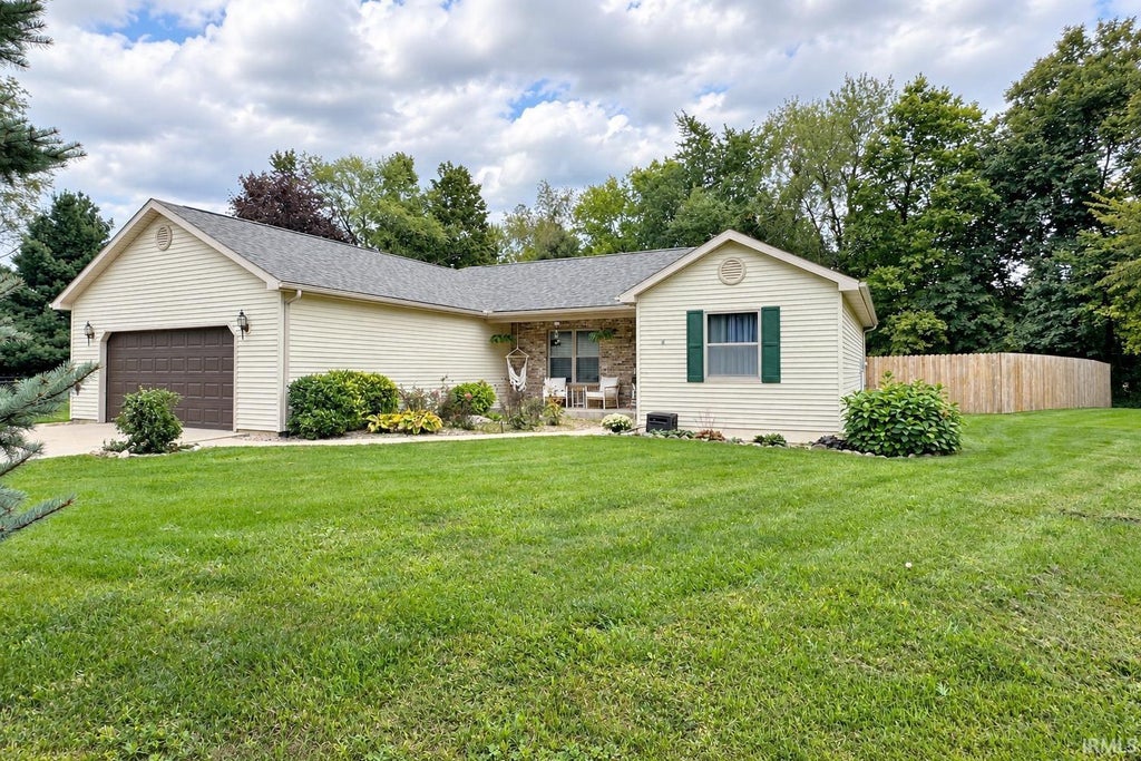 Photo of 216 Cindy Court, Millersburg, IN 46543 (MLS # 202640007)