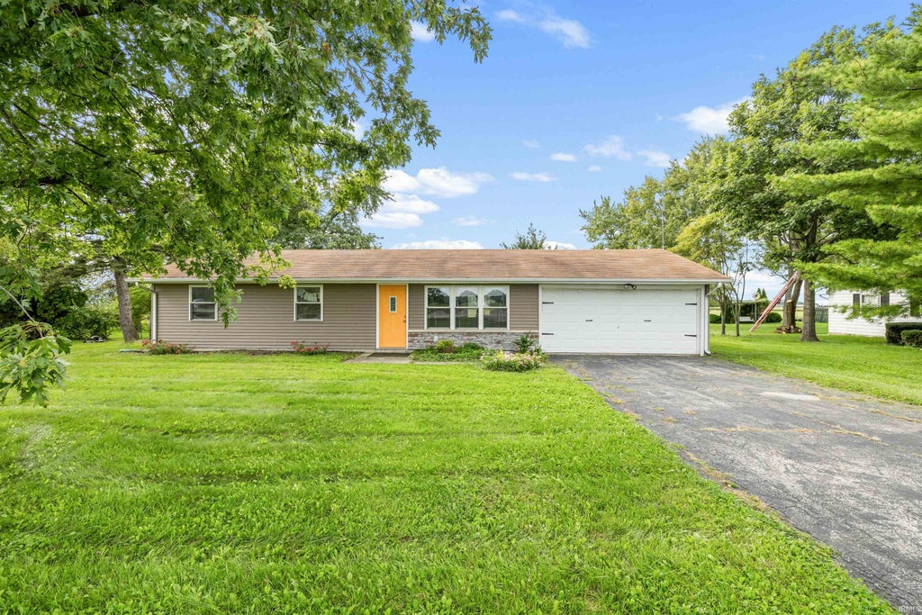 Photo of 7542 N State Road 1 Road, Ossian, IN 46777 (MLS # 202640040)