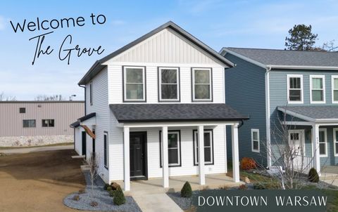 Photo of 640 W Main Street, Warsaw, IN 46580 (MLS # 202542235)