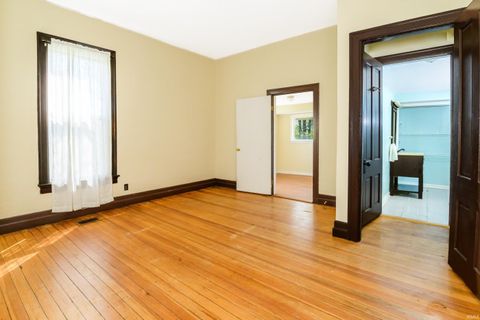 Tiny photo for 719 W 11th Street, Bloomington, IN 47404 (MLS # 202624785)