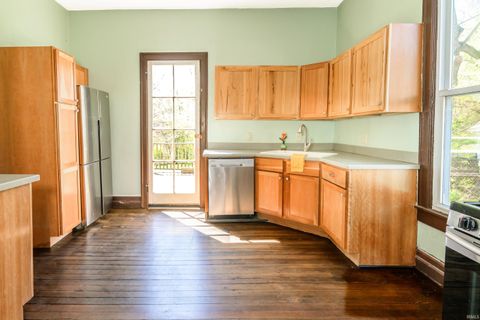 Tiny photo for 719 W 11th Street, Bloomington, IN 47404 (MLS # 202624785)