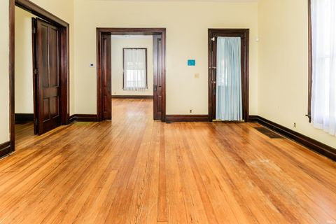 Tiny photo for 719 W 11th Street, Bloomington, IN 47404 (MLS # 202624785)