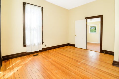 Tiny photo for 719 W 11th Street, Bloomington, IN 47404 (MLS # 202624785)