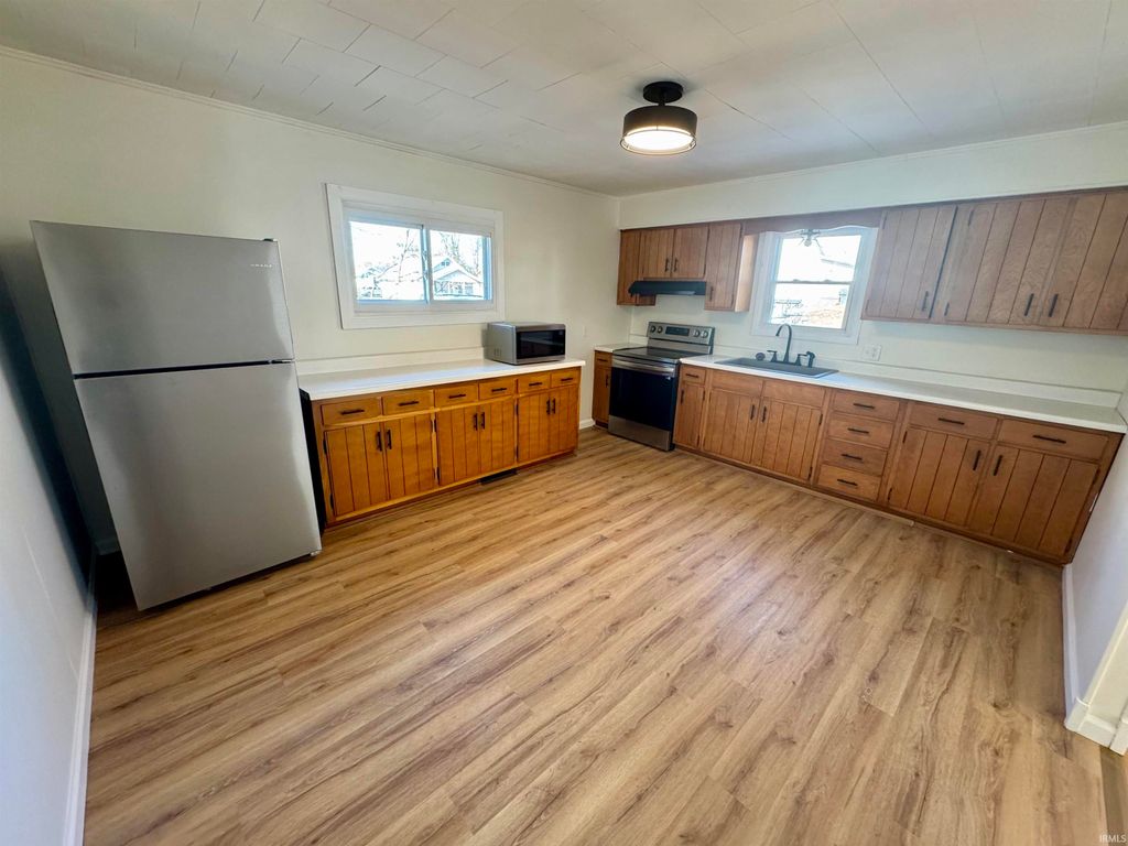 Photo of 415 E Oak Street, Oakland City, IN 47660 (MLS # 202549189)