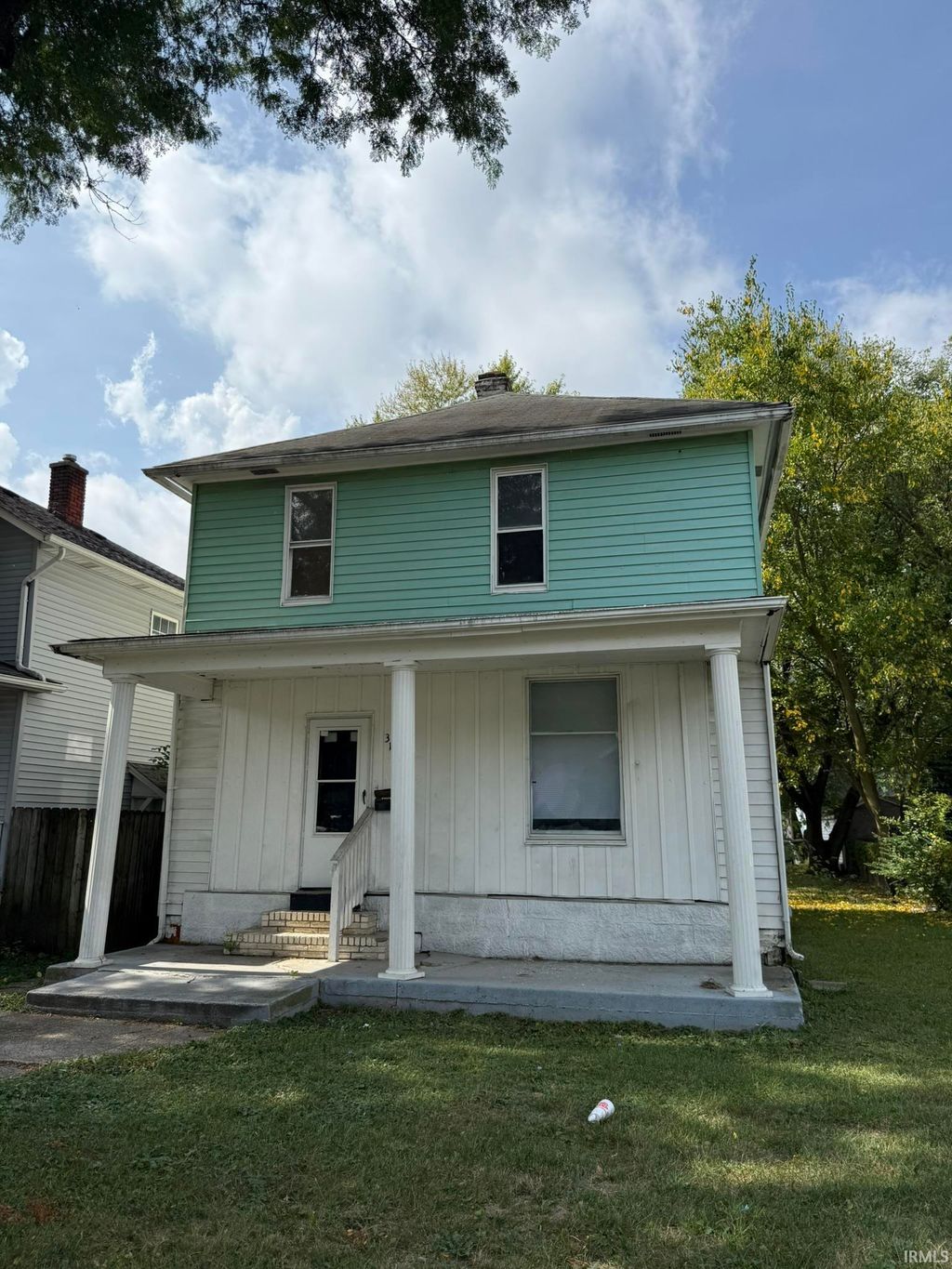 Photo of 3112 Plaza Drive, Fort Wayne, IN 46806 (MLS # 202538544)