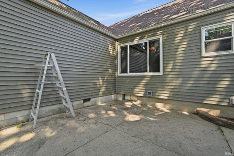Tiny photo for 1208 Canal Street, New Haven, IN 46774 (MLS # 202635168)