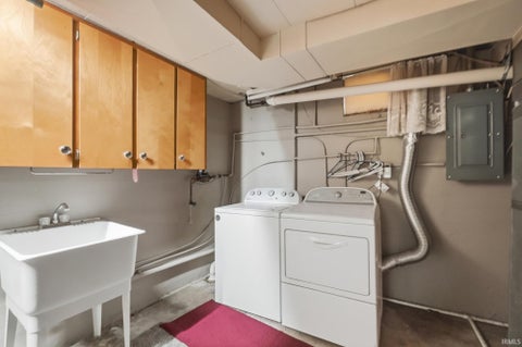 Tiny photo for 1208 Canal Street, New Haven, IN 46774 (MLS # 202635168)