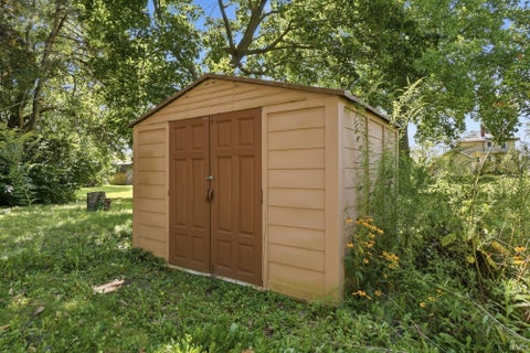 Tiny photo for 1208 Canal Street, New Haven, IN 46774 (MLS # 202635168)