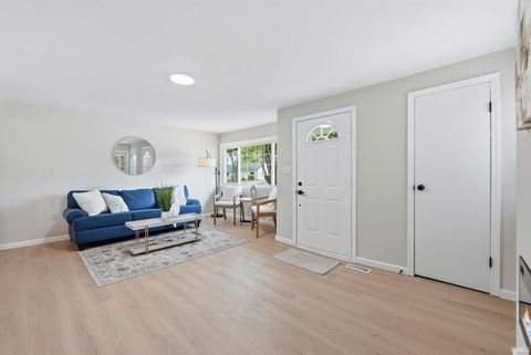 Tiny photo for 2132 Medford Drive, Fort Wayne, IN 46803 (MLS # 202618663)