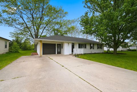 Tiny photo for 2132 Medford Drive, Fort Wayne, IN 46803 (MLS # 202618663)