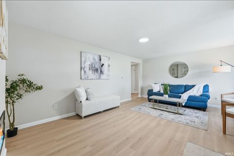 Tiny photo for 2132 Medford Drive, Fort Wayne, IN 46803 (MLS # 202618663)