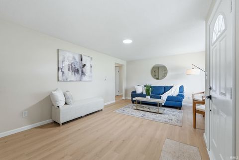 Tiny photo for 2132 Medford Drive, Fort Wayne, IN 46803 (MLS # 202618663)