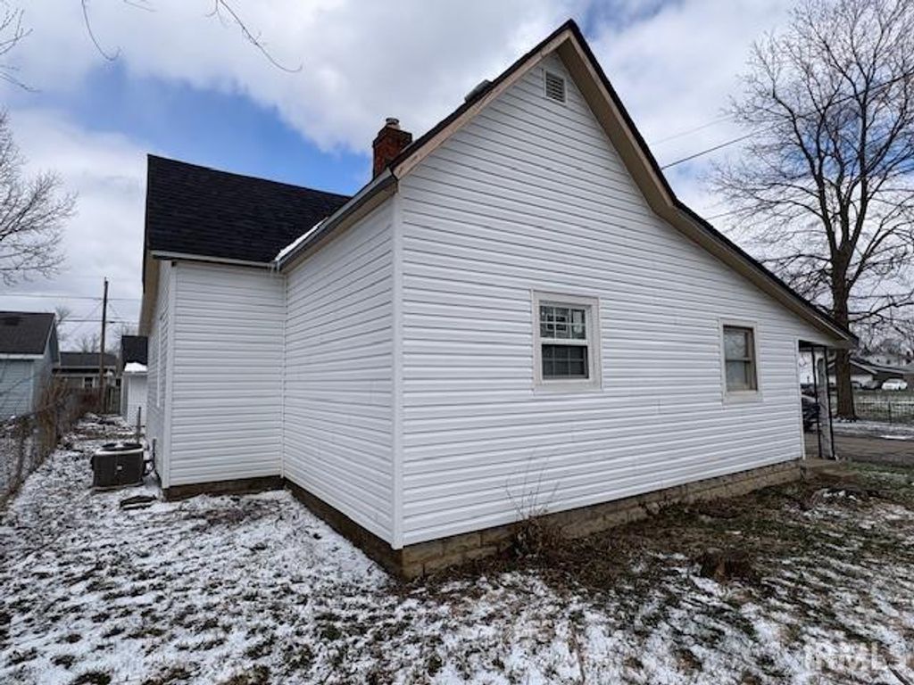 Photo of 2300 W 9Th Street, Muncie, IN 47302 (MLS # 202608808)