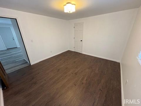 Tiny photo for 2300 W 9Th Street, Muncie, IN 47302 (MLS # 202608808)
