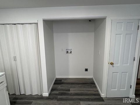 Tiny photo for 2300 W 9Th Street, Muncie, IN 47302 (MLS # 202608808)
