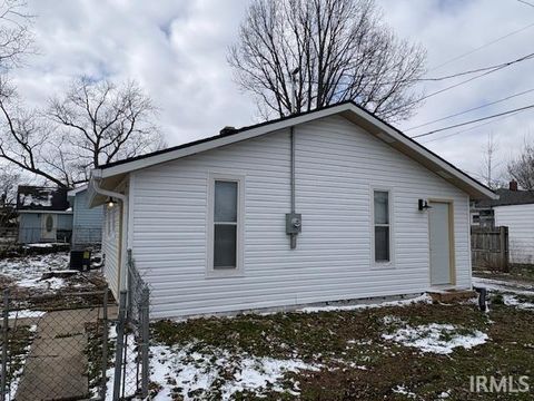 Tiny photo for 2300 W 9Th Street, Muncie, IN 47302 (MLS # 202608808)