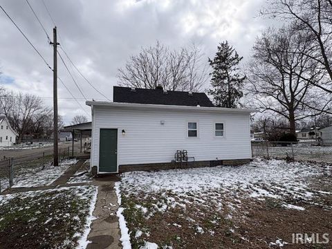 Tiny photo for 2300 W 9Th Street, Muncie, IN 47302 (MLS # 202608808)