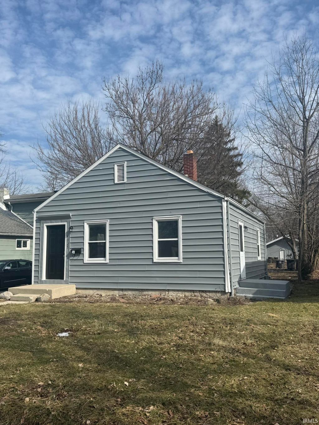 Photo of 4025 Smith Street, Fort Wayne, IN 46806 (MLS # 202604875)
