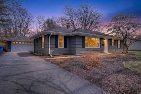 Photo of 2604 SHERMAN Drive, Kokomo, IN 46902 (MLS # 202610603)