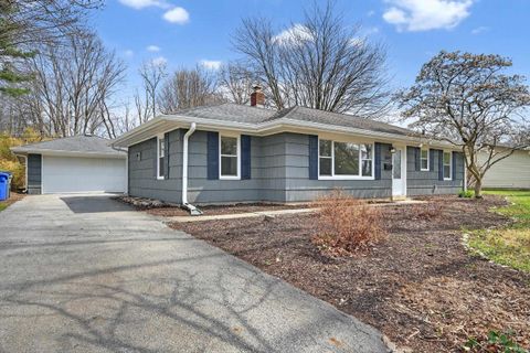 Tiny photo for 2604 SHERMAN Drive, Kokomo, IN 46902 (MLS # 202610603)