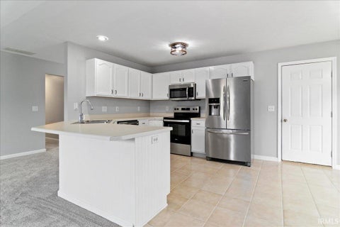 Tiny photo for 644 Woodall Drive, Evansville, IN 47711 (MLS # 202630138)