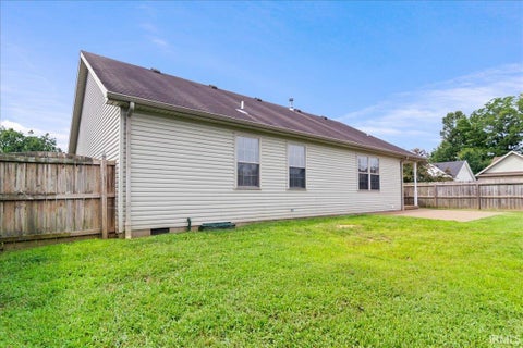Tiny photo for 644 Woodall Drive, Evansville, IN 47711 (MLS # 202630138)