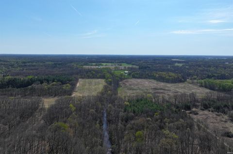Tiny photo for 140 S 700 East Road, Knox, IN 46534 (MLS # 202618314)