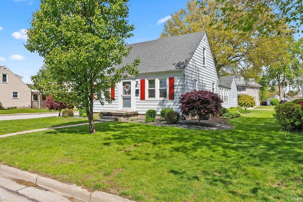 Photo of 1103 Seward Street, New Haven, IN 46774 (MLS # 202617217)