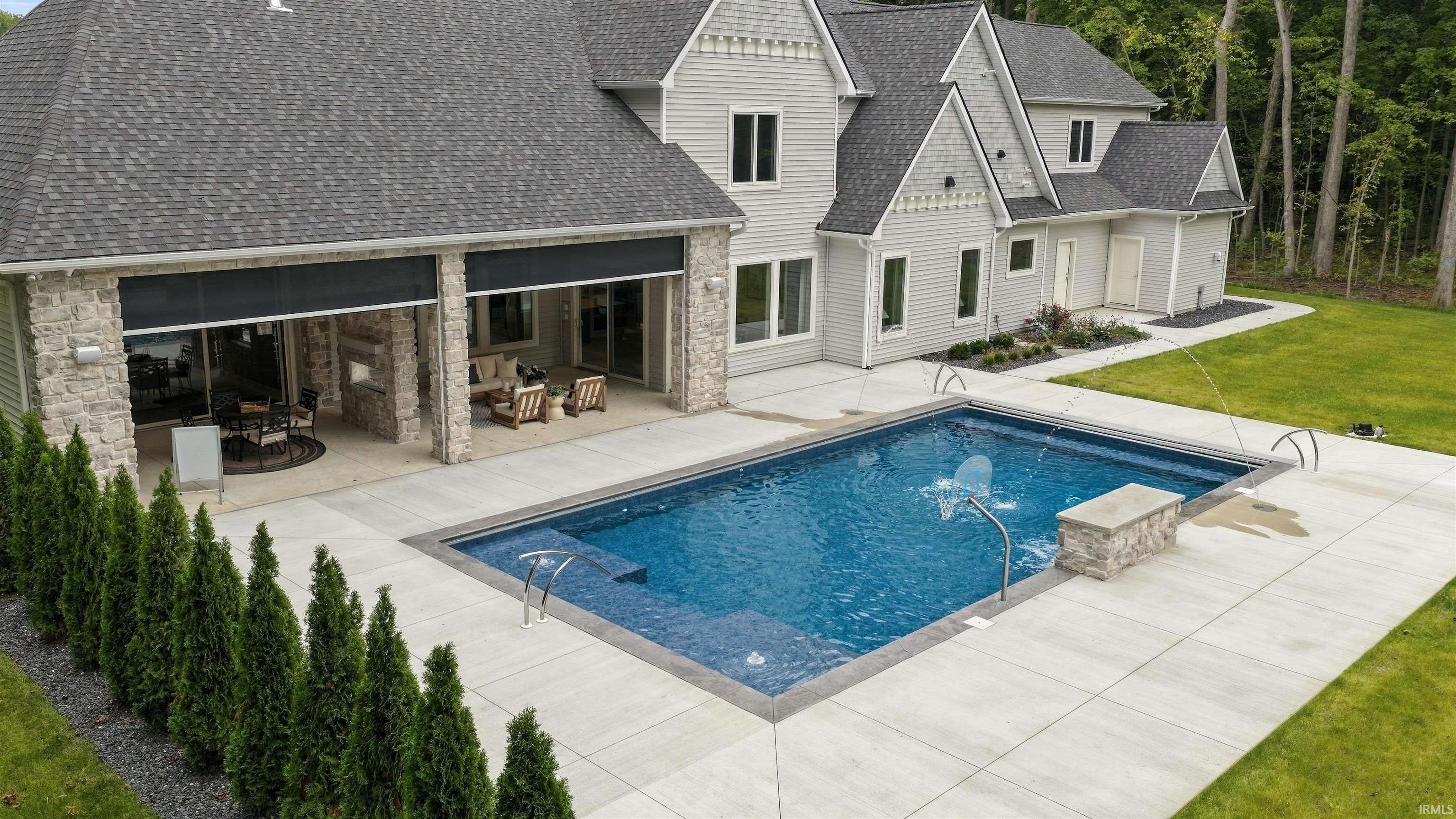 14546 Magnolia Parkway