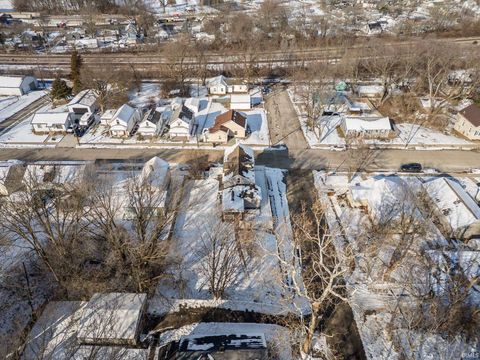 Tiny photo for 1301 Washington Street, Lafayette, IN 47905 (MLS # 202600559)