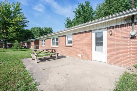 Tiny photo for 1524 Cranbrook Drive, Kokomo, IN 46902 (MLS # 202627436)