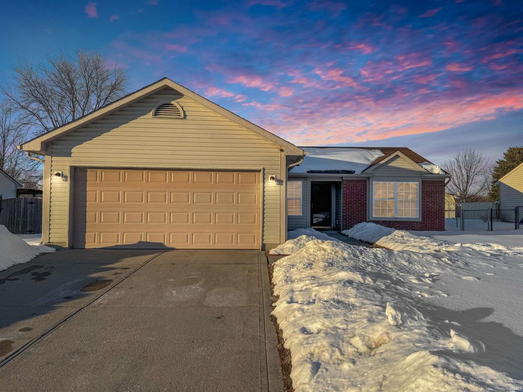 Photo of 106 Broad Leaf Place, Mooresville, IN 46158 (MLS # 202603408)