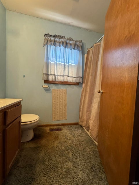 Tiny photo for 1411 N 12th Street, Vincennes, IN 47591 (MLS # 202612469)
