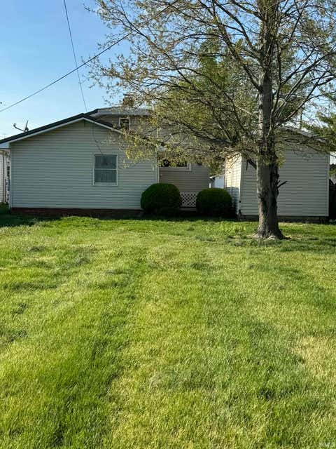 Tiny photo for 1411 N 12th Street, Vincennes, IN 47591 (MLS # 202612469)