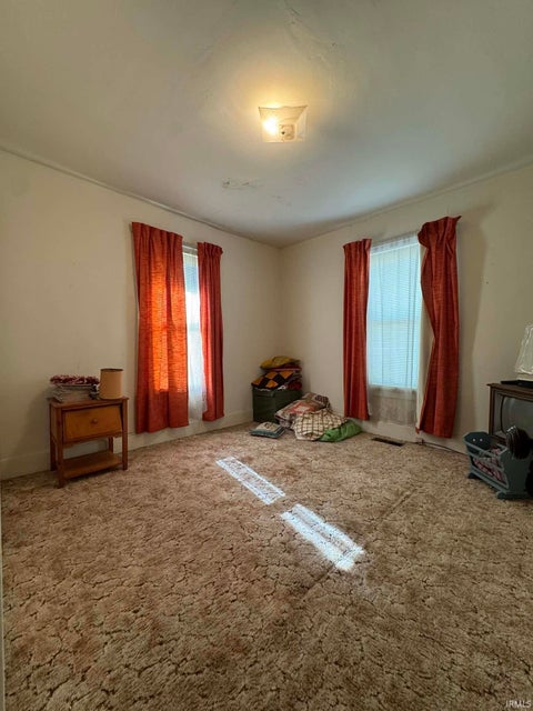 Tiny photo for 1411 N 12th Street, Vincennes, IN 47591 (MLS # 202612469)