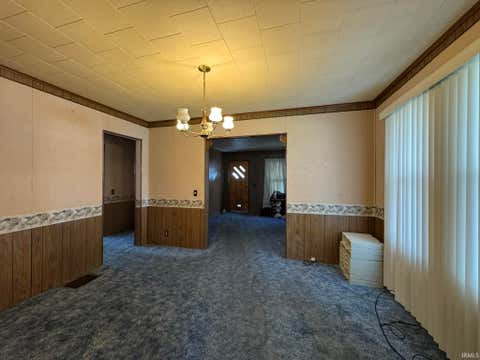 Tiny photo for 1411 N 12th Street, Vincennes, IN 47591 (MLS # 202612469)
