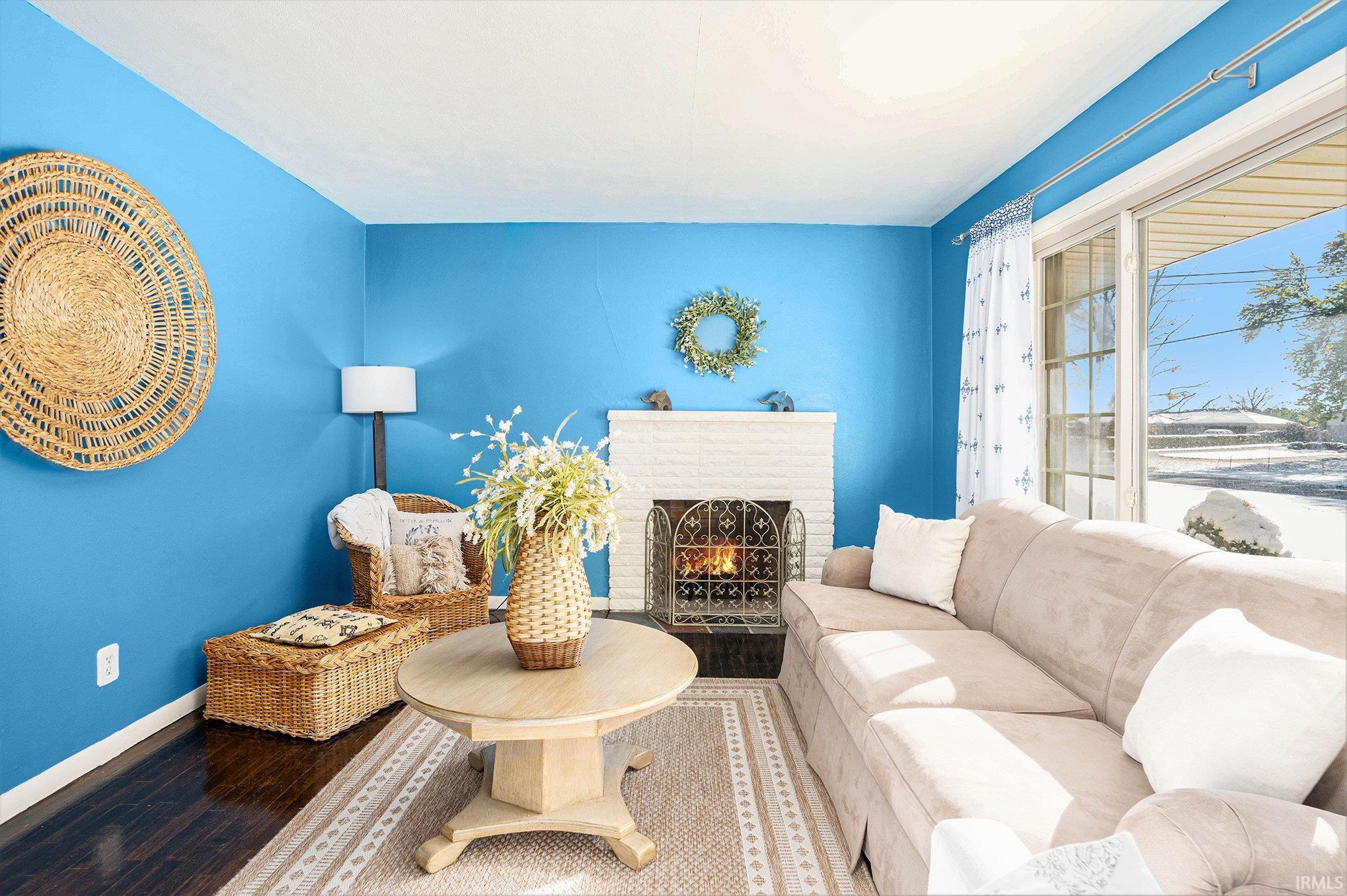 Elkhart, Indiana 46514, United States, 4 Bedrooms Bedrooms, ,2 BathroomsBathrooms,Residential,Active,169095