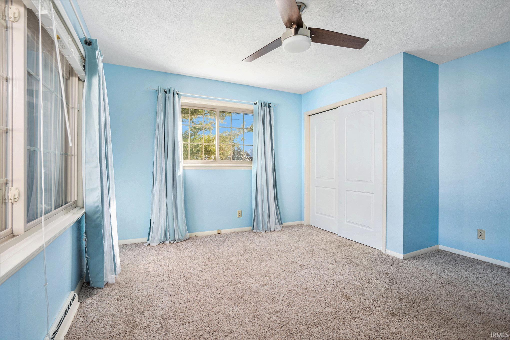 Elkhart, Indiana 46514, United States, 4 Bedrooms Bedrooms, ,2 BathroomsBathrooms,Residential,Active,169095