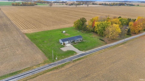 Tiny photo for 4234 E 550 S, Bluffton, IN 46714 (MLS # 202644865)