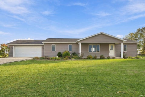 Tiny photo for 4234 E 550 S, Bluffton, IN 46714 (MLS # 202644865)