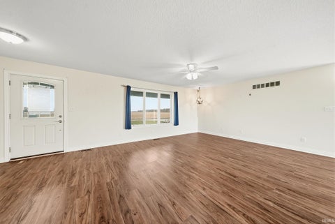 Tiny photo for 4234 E 550 S, Bluffton, IN 46714 (MLS # 202644865)