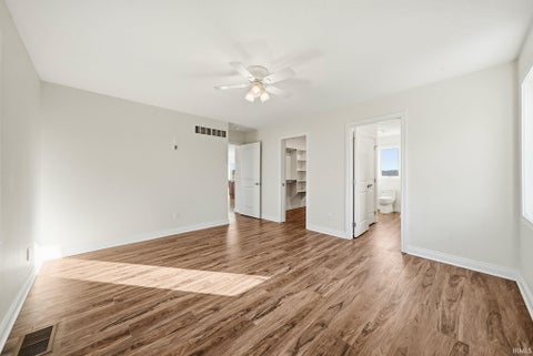 Tiny photo for 4234 E 550 S, Bluffton, IN 46714 (MLS # 202644865)