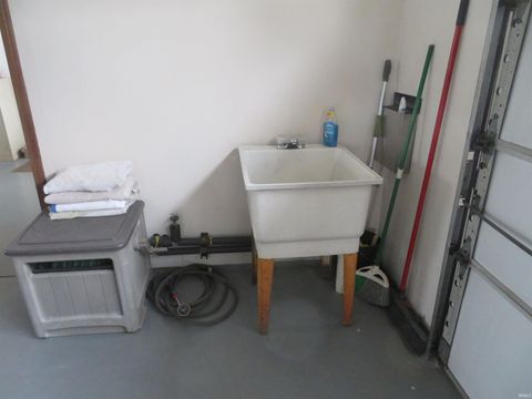 Tiny photo for 3473 N 00 EW Road, Kokomo, IN 46901 (MLS # 202601551)