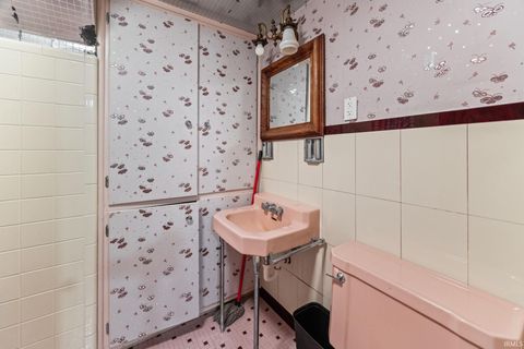 Tiny photo for 614 Arch Street, Monon, IN 47959 (MLS # 202543267)