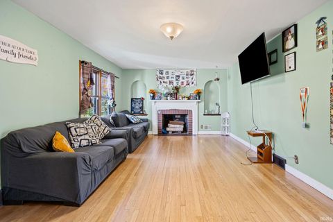 Tiny photo for 614 Arch Street, Monon, IN 47959 (MLS # 202543267)