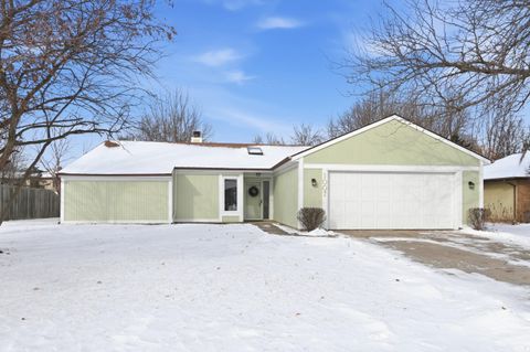 Photo of 1007 Easton Trail, Fort Wayne, IN 46825 (MLS # 202549066)