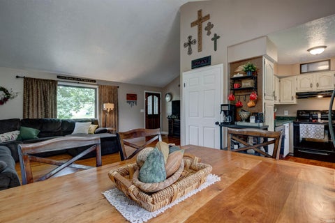 Tiny photo for 649 W Donder Lane, Santa Claus, IN 47579 (MLS # 202627738)