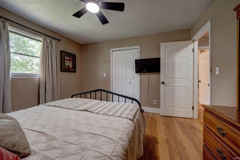 Tiny photo for 649 W Donder Lane, Santa Claus, IN 47579 (MLS # 202627738)
