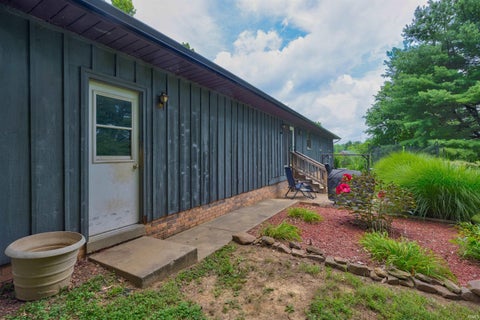 Tiny photo for 649 W Donder Lane, Santa Claus, IN 47579 (MLS # 202627738)