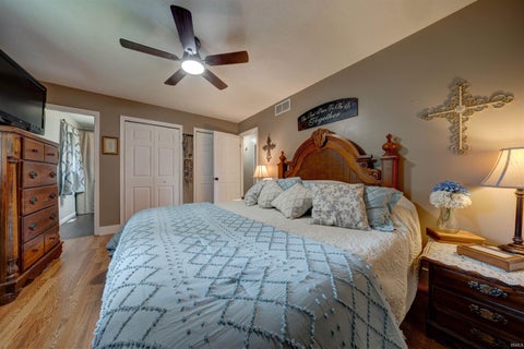 Tiny photo for 649 W Donder Lane, Santa Claus, IN 47579 (MLS # 202627738)